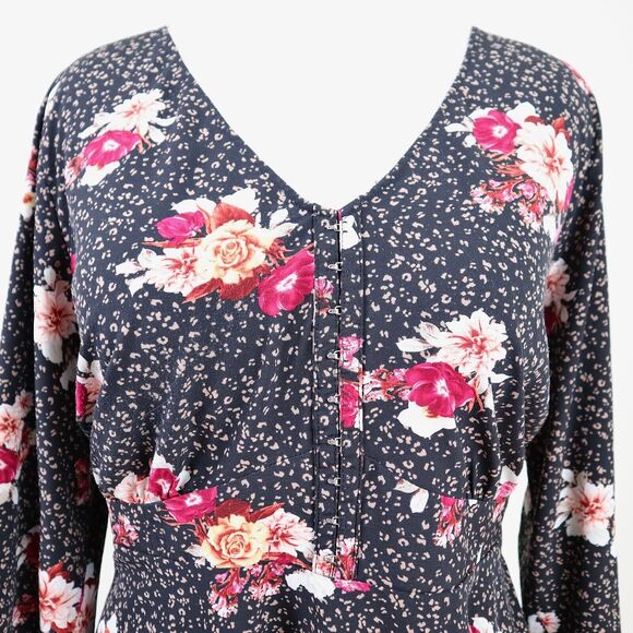 Torrid Size 4 | 4X Black Leopard & Floral Chablis Crop Peplum Top - Picture 8 of 10